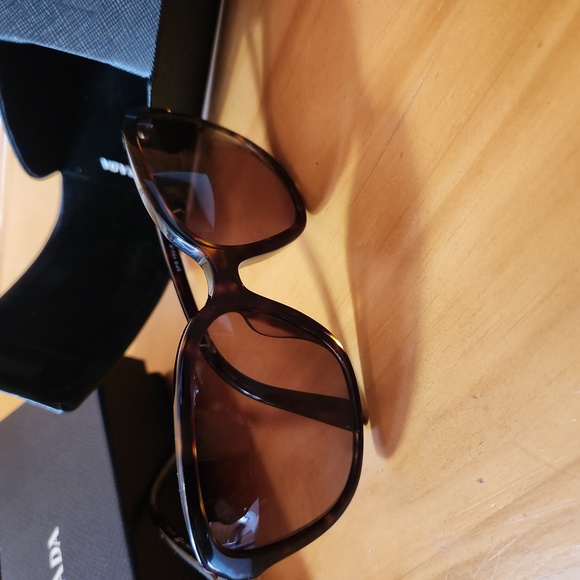 Prada Brown Tortoise Havana Sunglasses☀️⛅❄️ - Picture 6 of 12